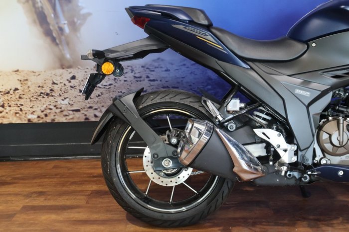 2023 Suzuki GIXXER Blue
