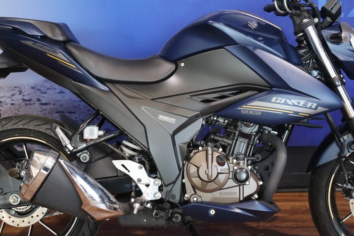 2023 Suzuki GIXXER Blue