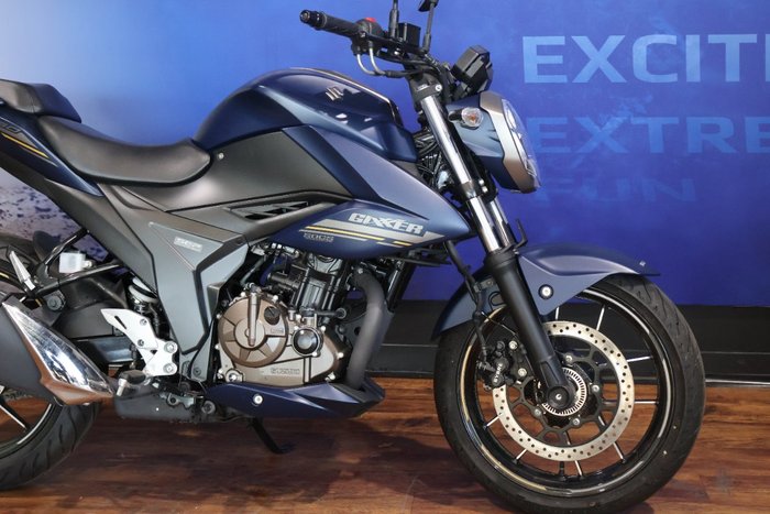 2023 Suzuki GIXXER Blue