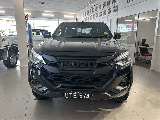 2026 ISUZU D-MAX BLADE