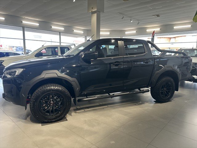 2026 ISUZU D-MAX BLADE