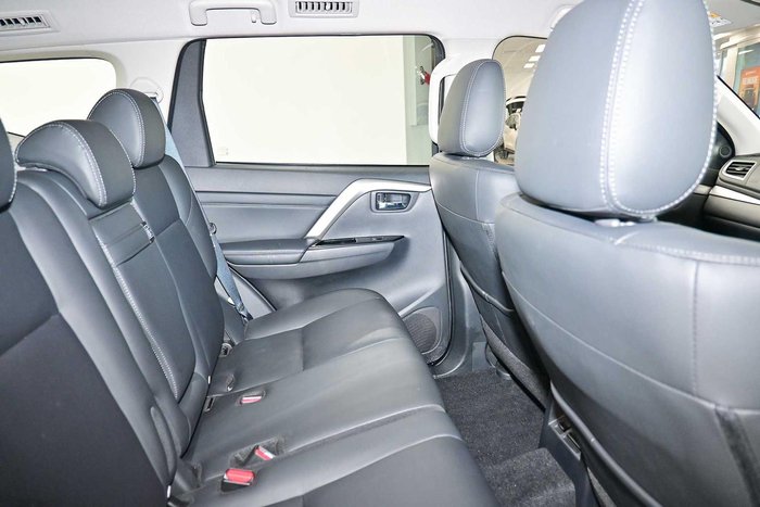 2025 Mitsubishi Pajero Sport GLS