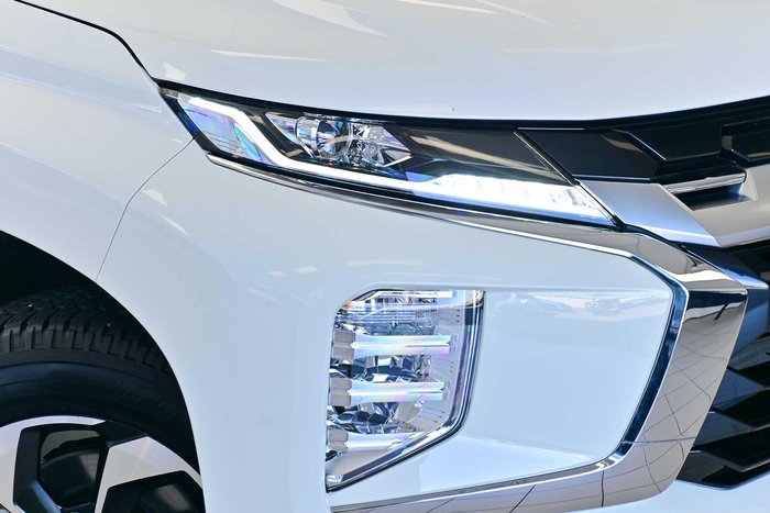 2025 Mitsubishi Pajero Sport GLS