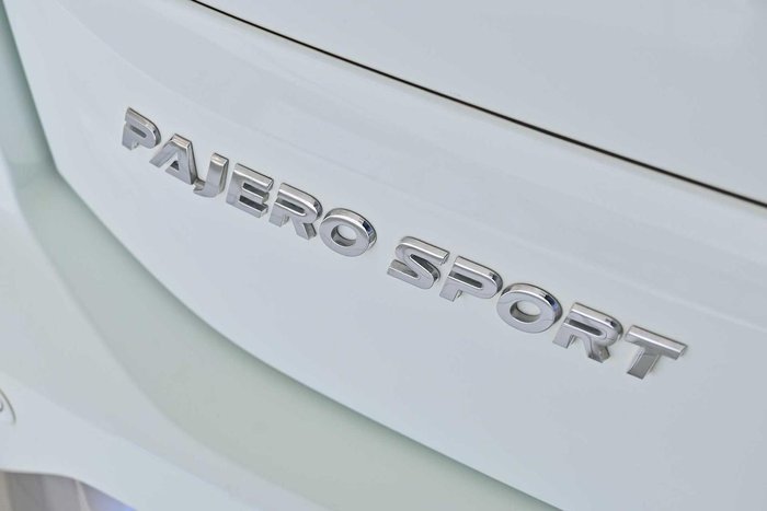 2025 Mitsubishi Pajero Sport GLS