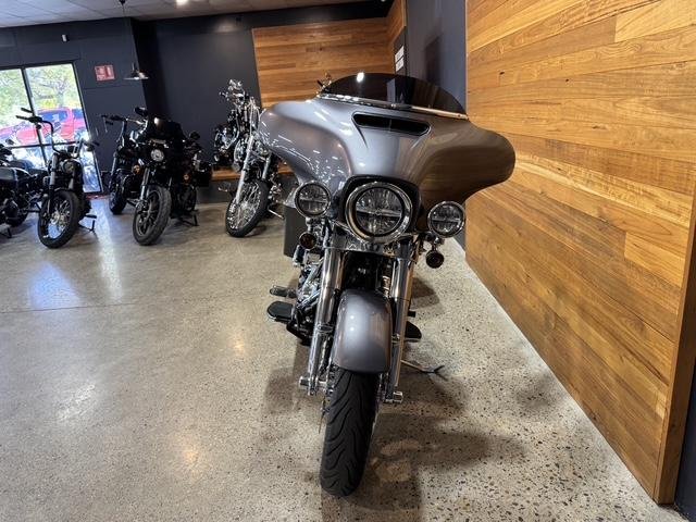2013 Harley-Davidson Street Glide 103 (FLHX)