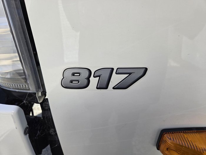 2023 Hino 300 Series 817