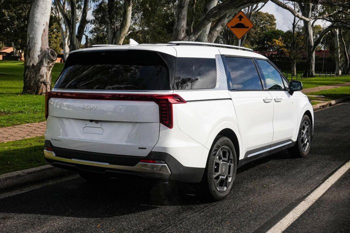 2025 Kia Carnival GT-Line HEV
