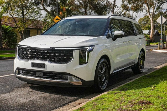 2025 Kia Carnival GT-Line HEV