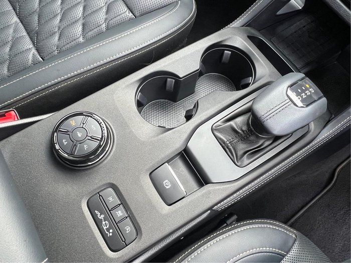 2026 Ford Everest Platinum