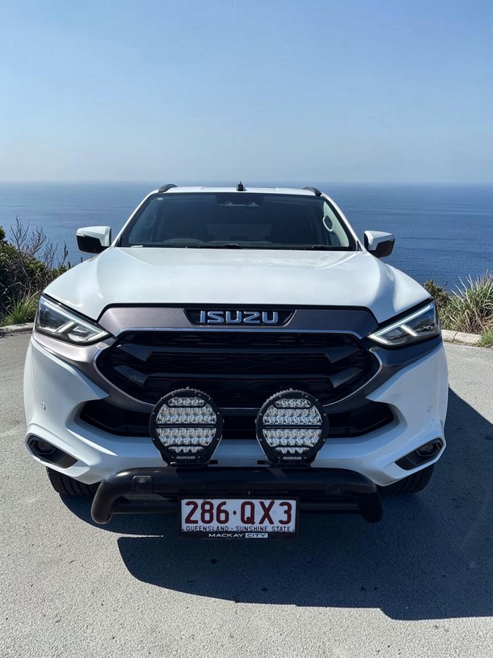2023 Isuzu MU-X LS-T