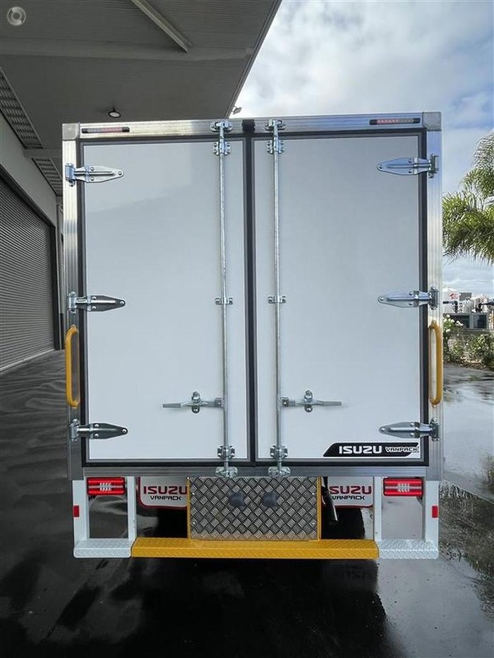 2025 Isuzu N Series