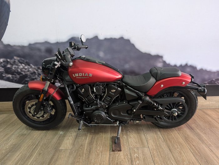 2025 INDIAN SCOUT BOBBER LIMITED RED