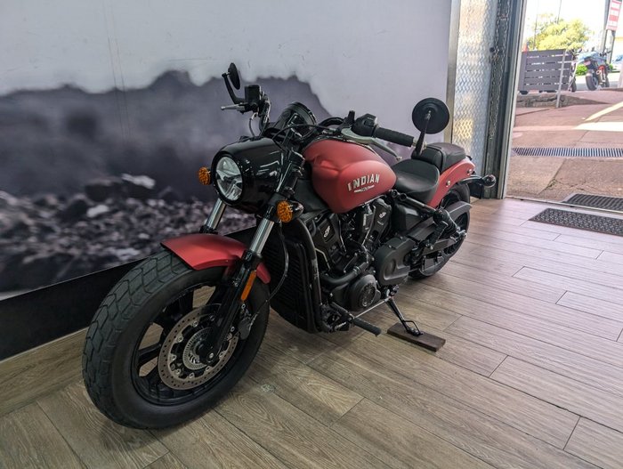 2025 INDIAN SCOUT BOBBER LIMITED RED