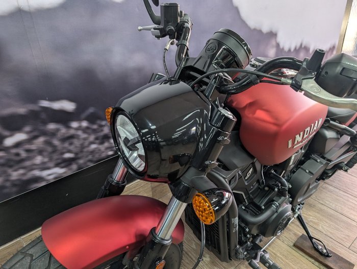 2025 INDIAN SCOUT BOBBER LIMITED RED