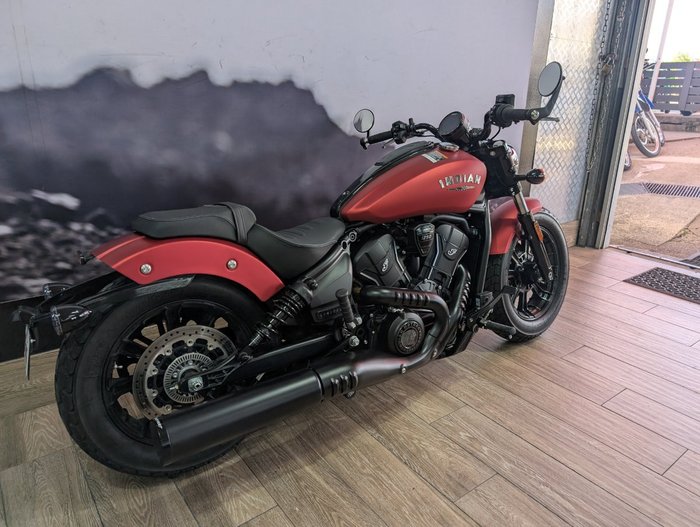 2025 INDIAN SCOUT BOBBER LIMITED RED
