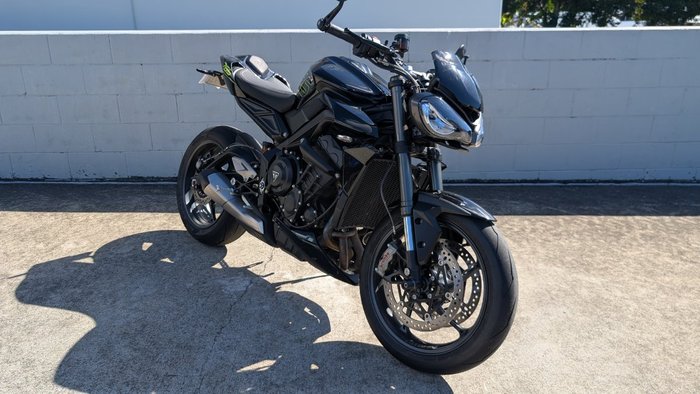 2025 Triumph STREET TRIPLE RS Black