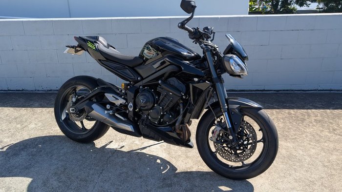 2025 Triumph STREET TRIPLE RS Black