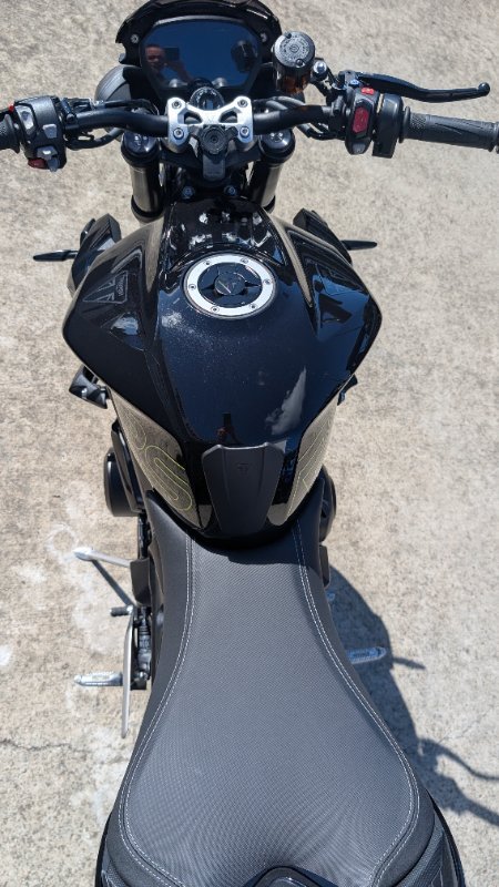 2025 Triumph STREET TRIPLE RS Black