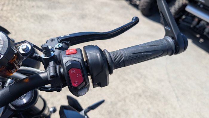 2025 Triumph STREET TRIPLE RS Black