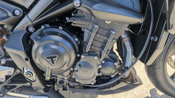 2025 Triumph STREET TRIPLE RS Black