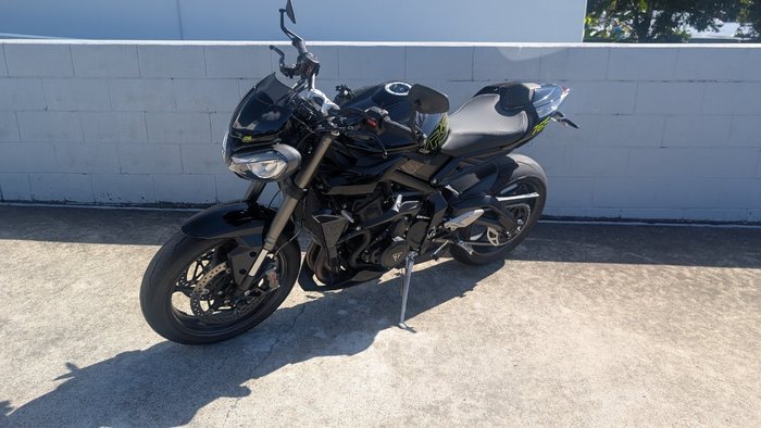 2025 Triumph STREET TRIPLE RS Black