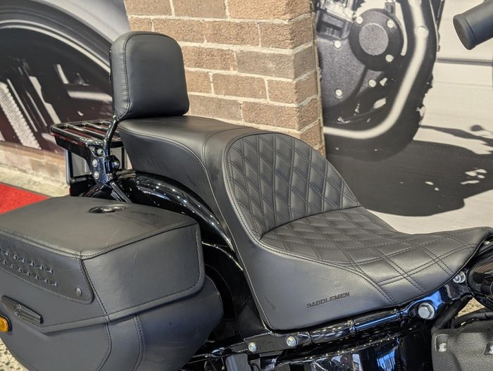 2023 Harley-Davidson Heritage Classic 114 (FLHCS) Softail Black