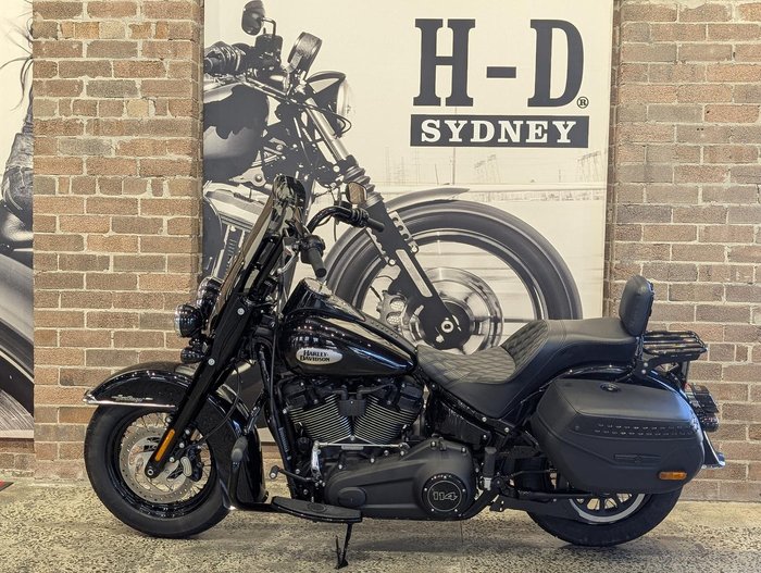 2023 Harley-Davidson Heritage Classic 114 (FLHCS) Softail Black