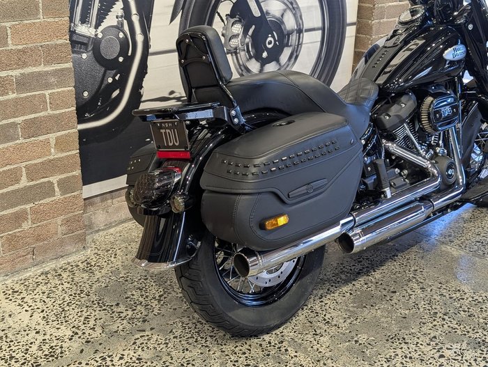 2023 Harley-Davidson Heritage Classic 114 (FLHCS) Softail Black