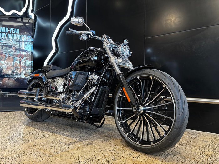 Harley-Davidson Breakout 117 (FXBR) Softail