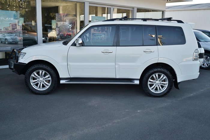 2016 Mitsubishi Pajero GLX