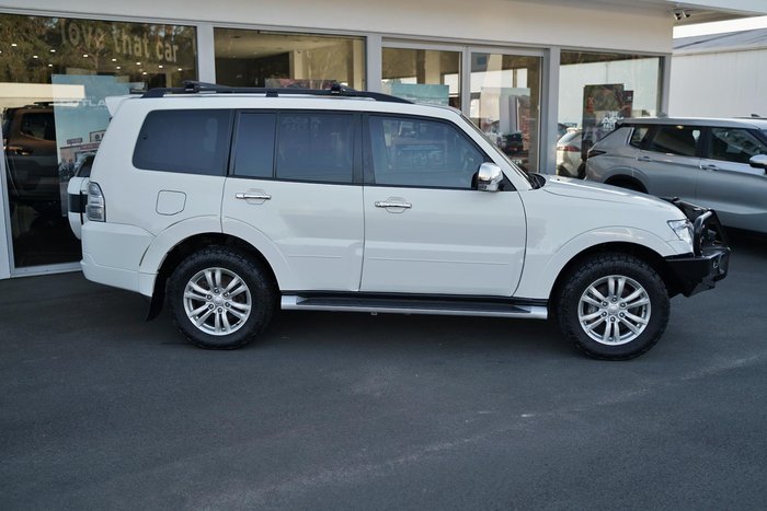 2016 Mitsubishi Pajero GLX