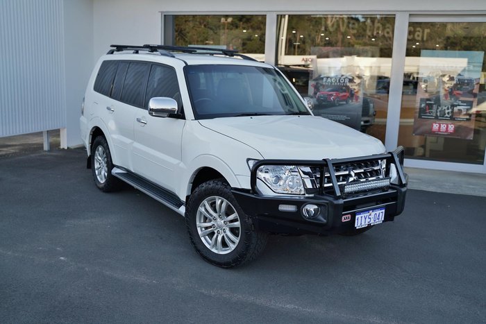 2016 Mitsubishi Pajero