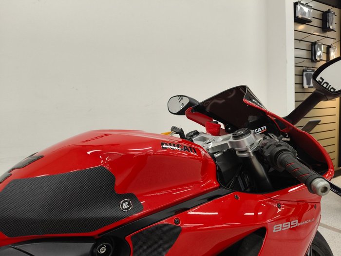 2015 DUCATI 899 PANIGALE Red