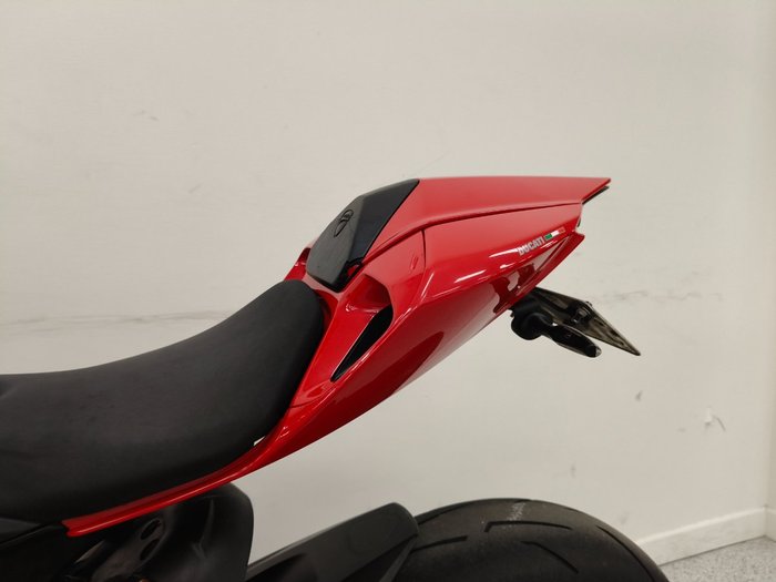 2015 DUCATI 899 PANIGALE Red
