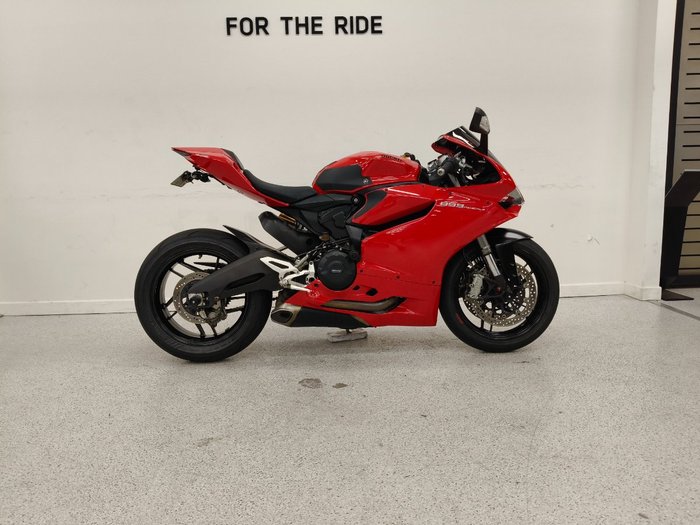 2015 DUCATI 899 PANIGALE Red