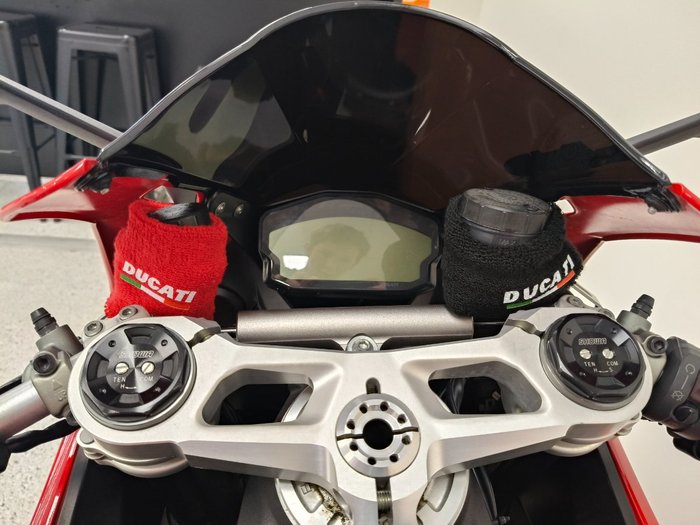 2015 DUCATI 899 PANIGALE Red