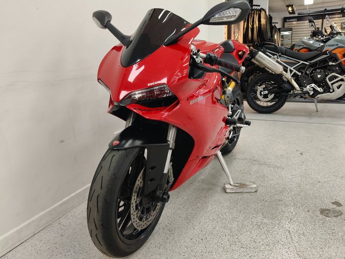 2015 DUCATI 899 PANIGALE Red