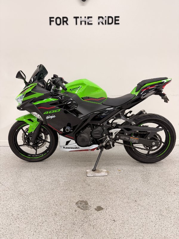 2021 Kawasaki NINJA 400 EX400 Green