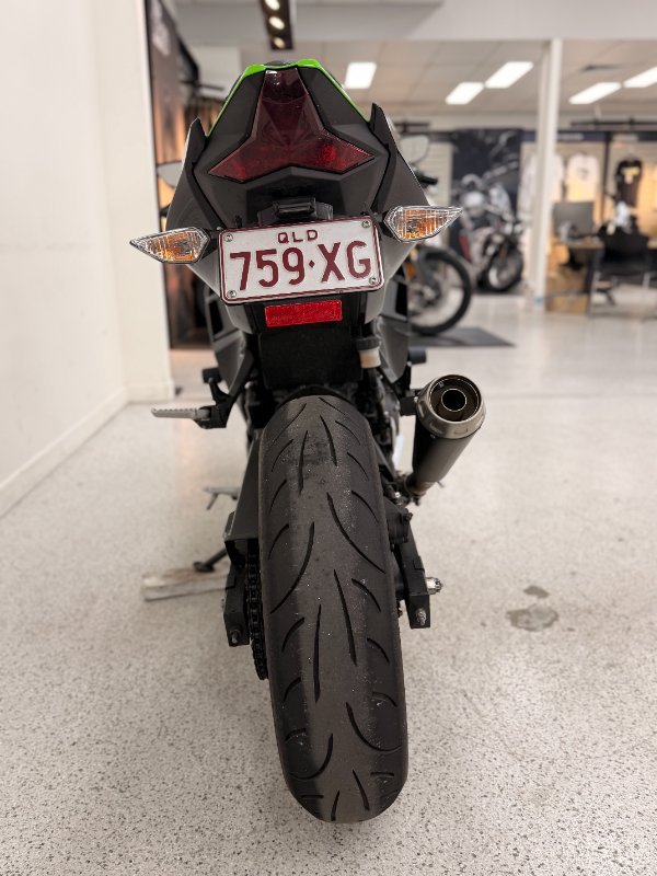 2021 Kawasaki NINJA 400 EX400 Green