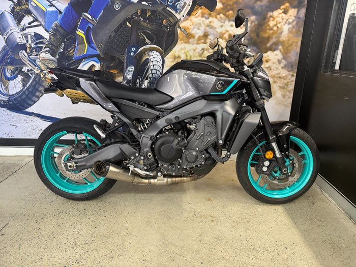 2024 Yamaha MT-09A (MT-09) BLUE
