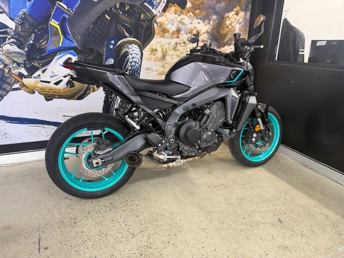 2024 Yamaha MT-09A (MT-09) BLUE