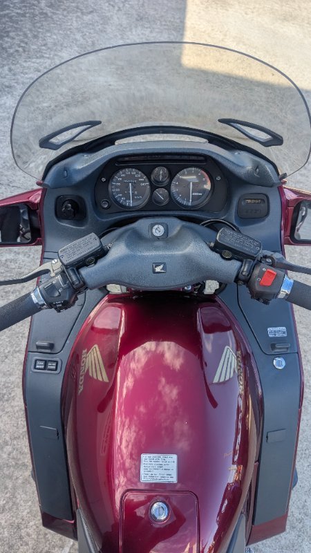 2001 Honda ST1100A Red