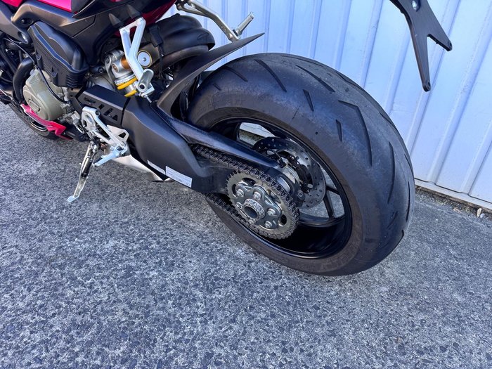 2020 Ducati Streetfighter V4 Streetfighter Red