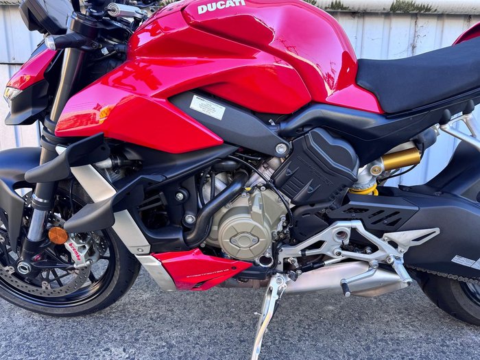 2020 Ducati Streetfighter V4 Streetfighter Red
