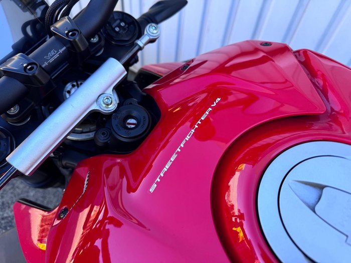 2020 Ducati Streetfighter V4 Streetfighter Red