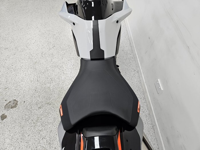 2024 Ktm 790 DUKE grey