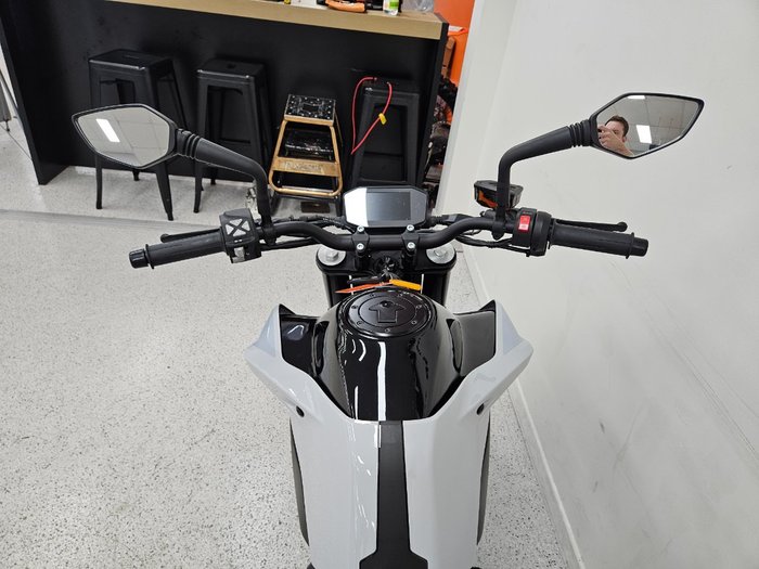 2024 Ktm 790 DUKE grey