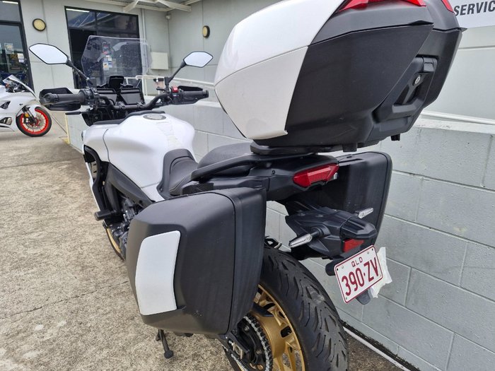 2023 Yamaha TRACER 9 GT (MT-09TRASP) White