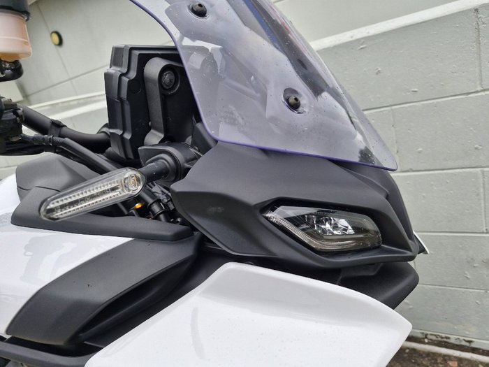 2023 Yamaha TRACER 9 GT (MT-09TRASP) White
