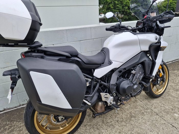 2023 Yamaha TRACER 9 GT (MT-09TRASP) White